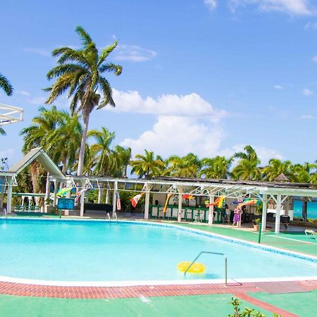 Beach Dreams At Seacastles Apartment Montego Bay Exterior photo