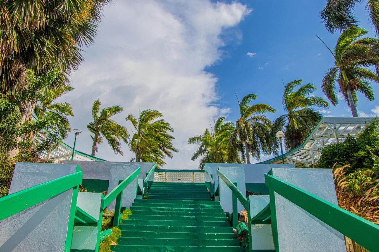 Beach Dreams At Seacastles Apartment Montego Bay Exterior photo