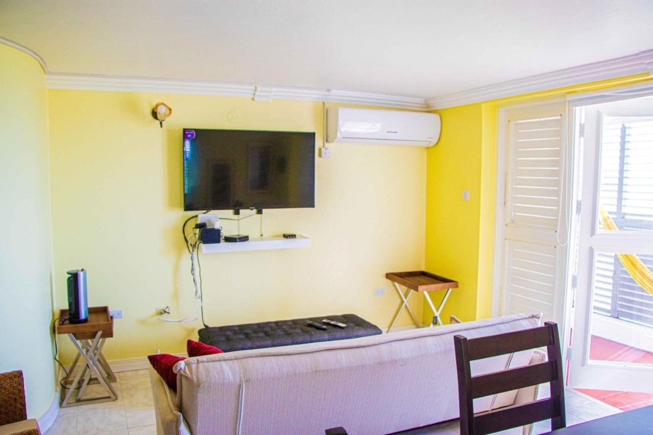 Beach Dreams At Seacastles Apartment Montego Bay Exterior photo